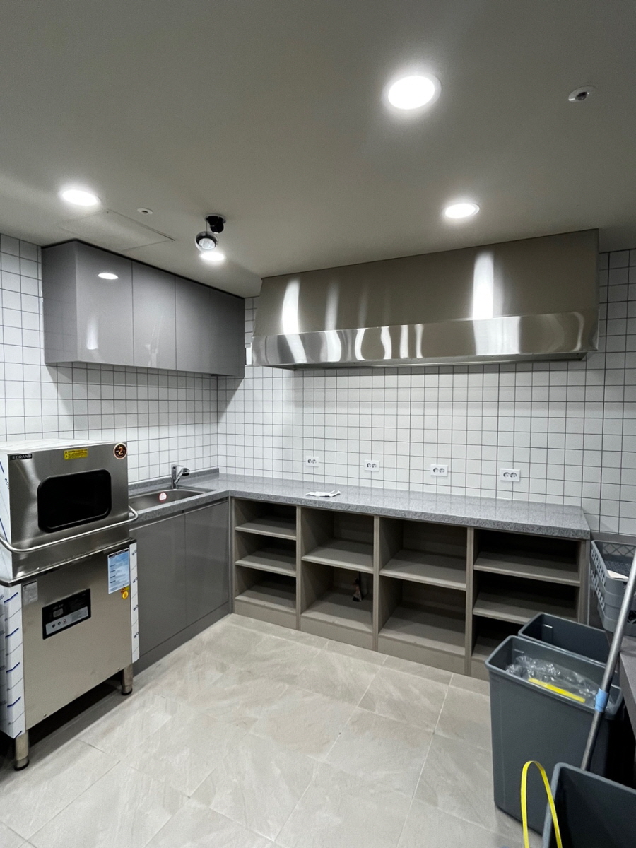 31976742_C9L7OArg_4c286973bd749fe9ee4bdd486743b4fedb4d67f6.jpg 이미지크게보기