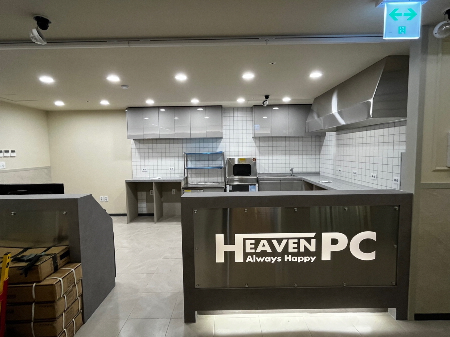 31976742_HTBK73CR_bc2a33a16b0938ccd066e6630f744416f5178fa7.jpg 이미지크게보기